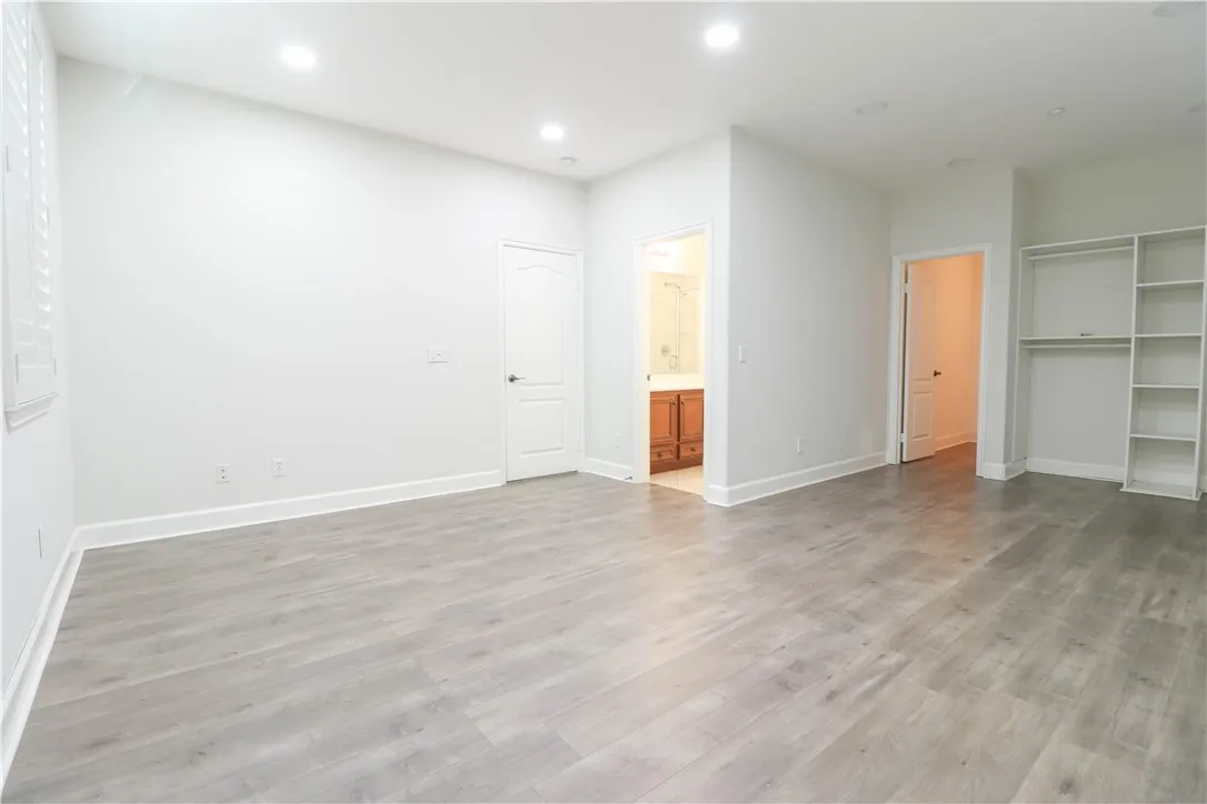 2850 N Stone Pine, Santa Ana, California 92706 home-pic-37